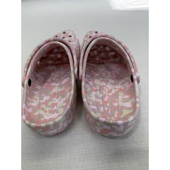 Crocs Classic Confetti Clog Men\'s Pink Camouflage Size 13 212462-7AJ